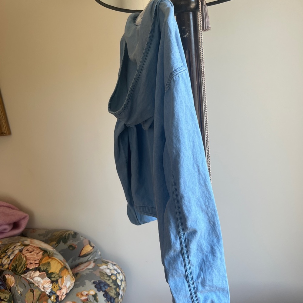 GAP Body Zip-Up
